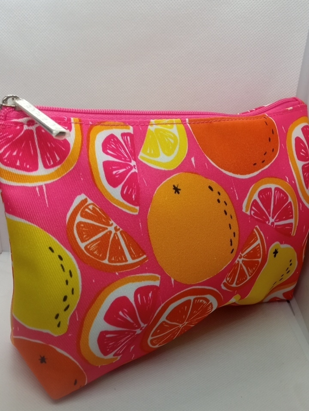 CLINIQUE SUMMER MAKEUP BAG